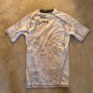 Under Armour men’s shirt